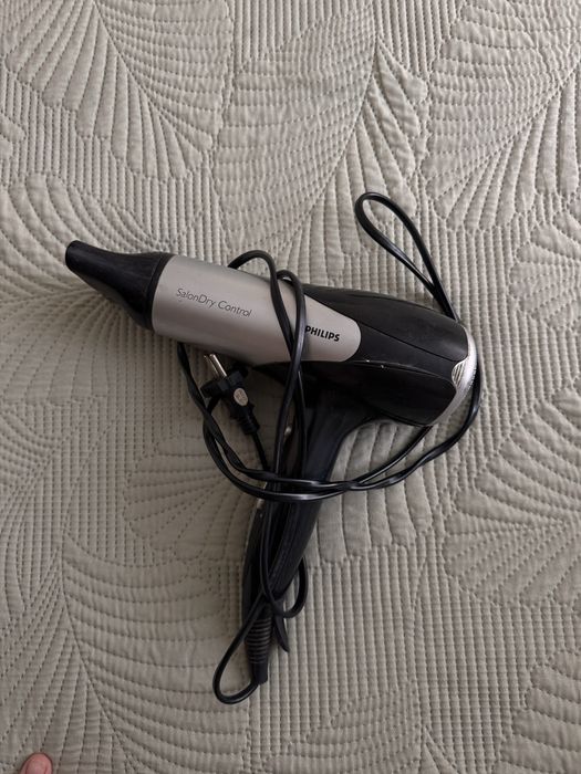 Хороший фен Philips