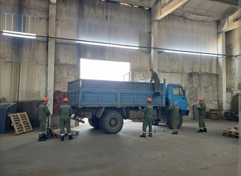 ОРЕНДА капітального складу з Кран балкою.