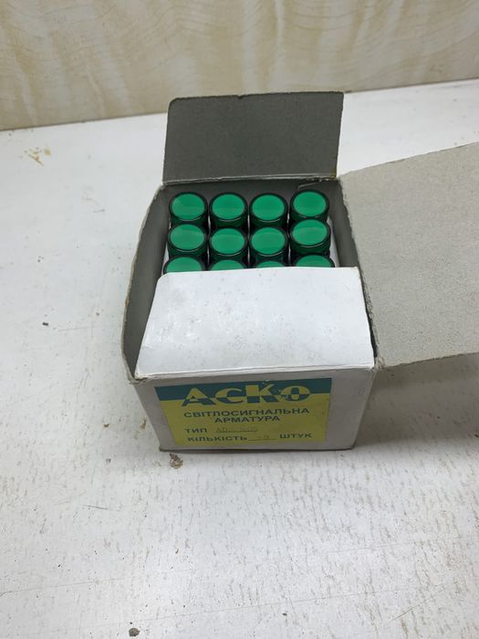 Кнопки переключатели Schneider moeller lavato Electric