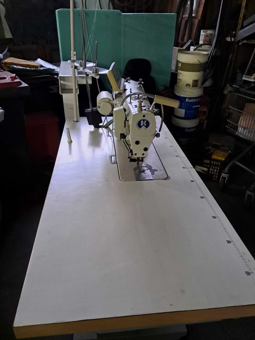 Máquina de ponto corrido