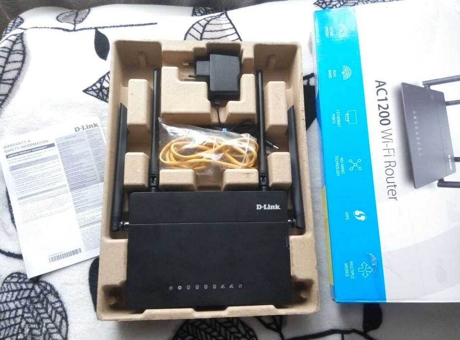 Роутер Wi-Fi D-Link DIR-822 AC 1200