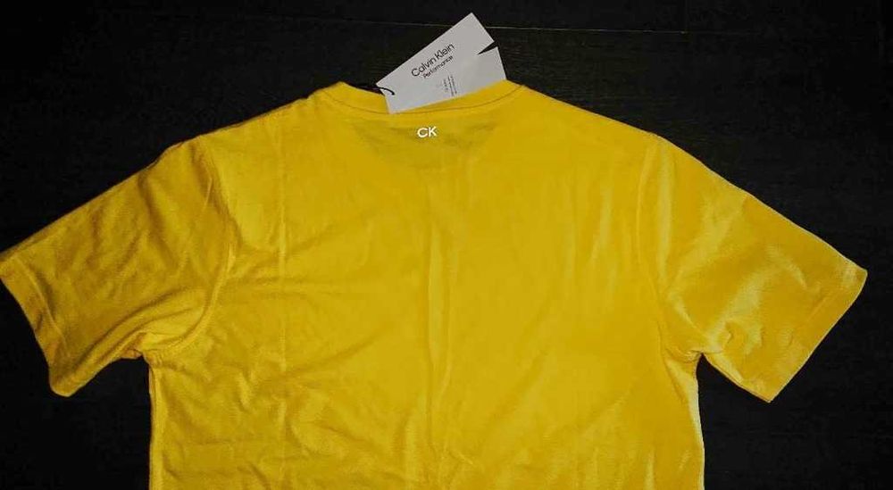T-Shirt Calvin Klein Performance  r. M