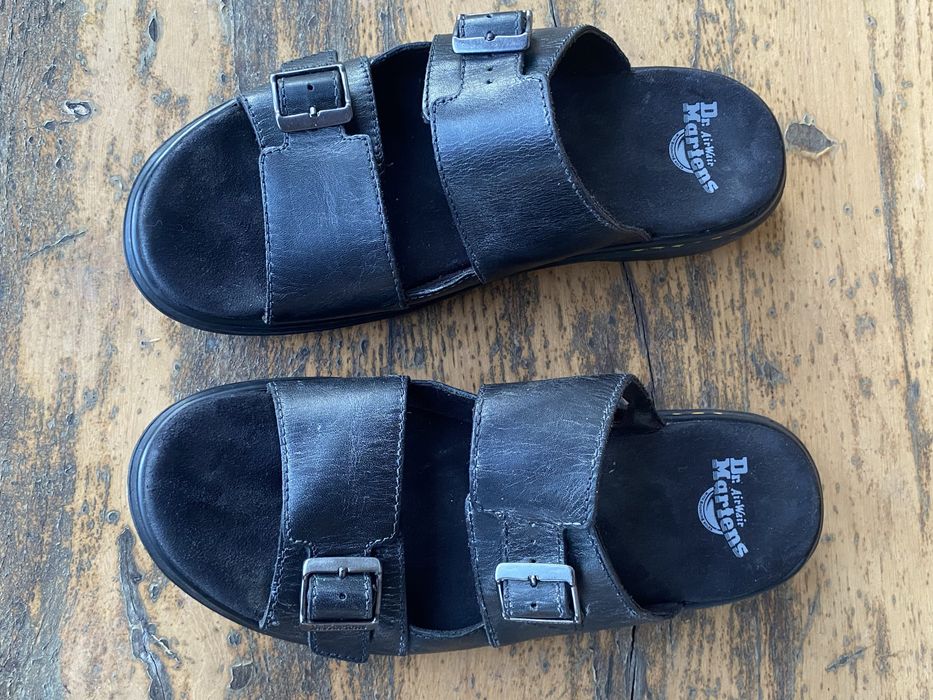 Dr. Martens skórzane klapki rozm. 44 nowe. czarne martensy