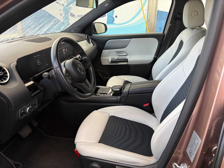 Mercedes Benz GLA 180