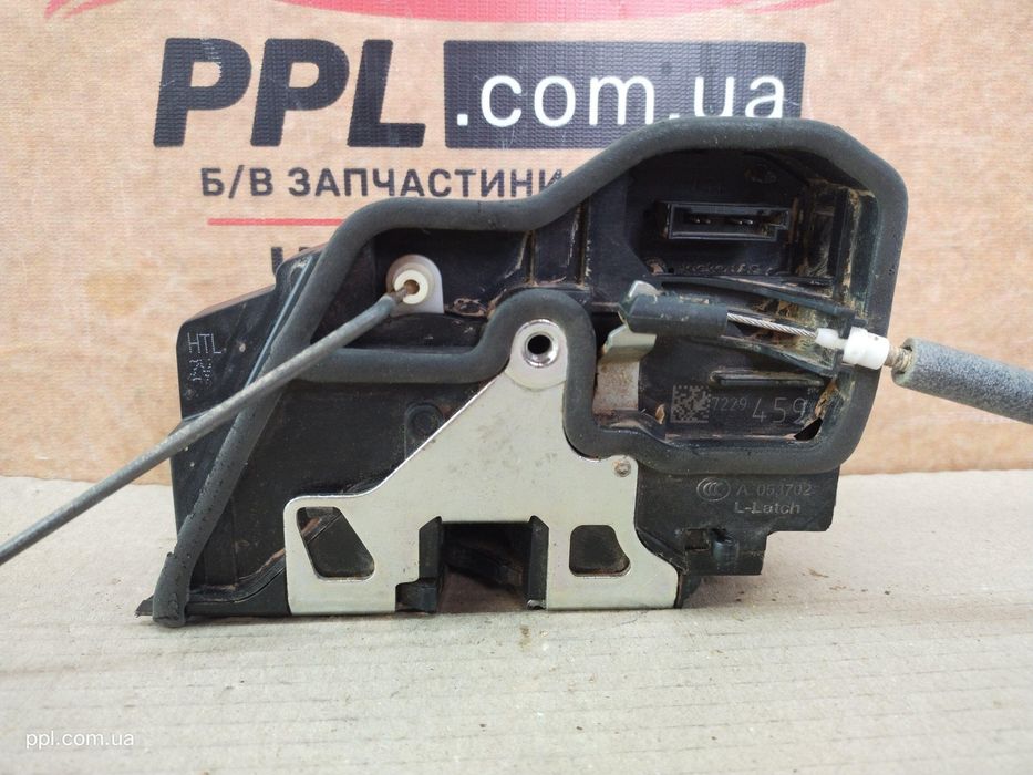 BMW 3 F30 F31 2011-2018 Замок двери задней левой 4 pin 7229459