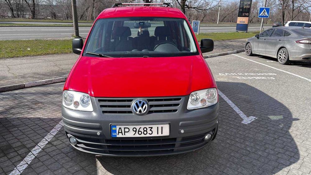 Volkswagen Caddy Life в гарному стані