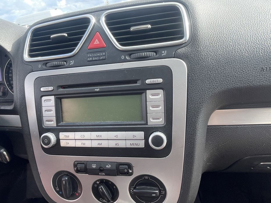 Deska rozdzielcza konsola vw eos 05-10r pasy airbag