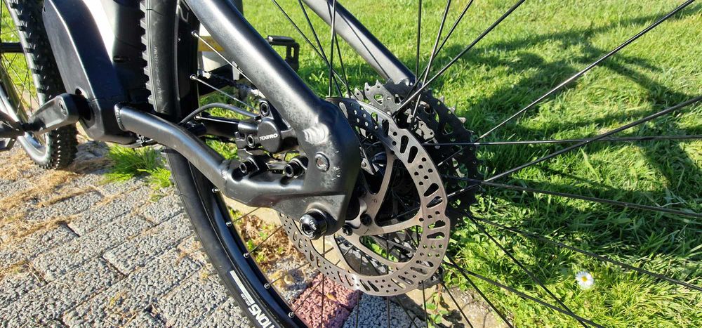 Bicicleta BTT Elétrica Rockrider E-ST 500 PRETO est500.