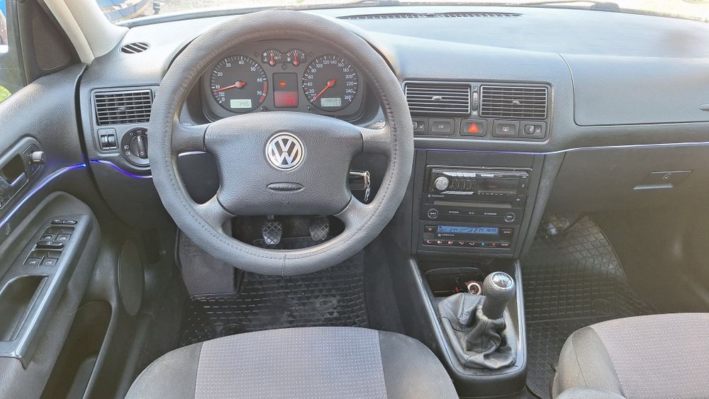 Volkswagen golf 4 . Мотор 1.6