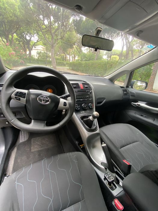 Toyota Auris 2010 1.3 (101 cv) Gasolina