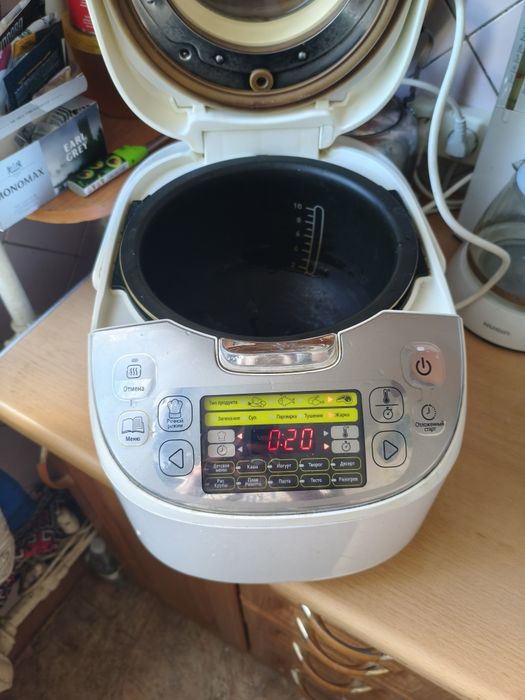 Продам мультиварку Moulinex