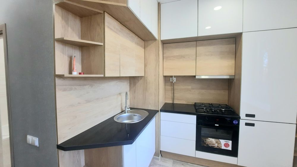 Продам 2 кв(Сертификат) АО сталинка центр, прописаных нет, документы г