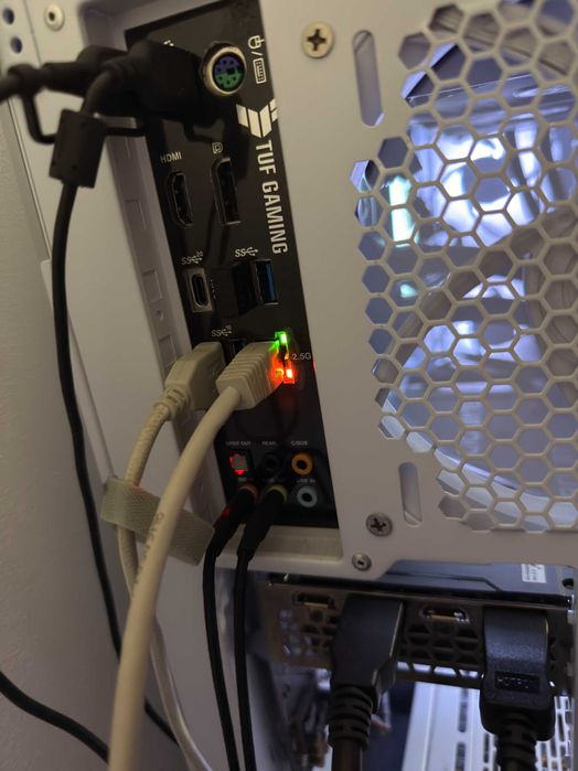 Komputer win11 oryginalny/i9-11900k/3060 OC/32gb 3600 mhz/2x 1tb/512gb