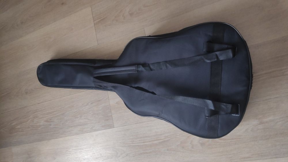 Bolsa acolchoada para guitarra acústica
