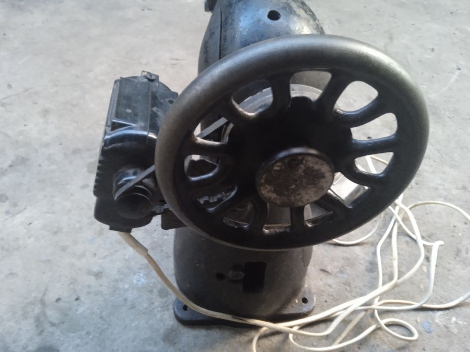 Швейна машинка рукавна