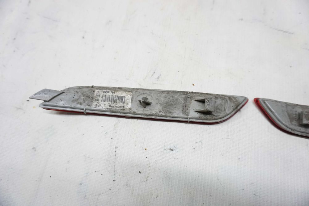 Катафот відбивач заднього бампера Шевроле Круз Універсал