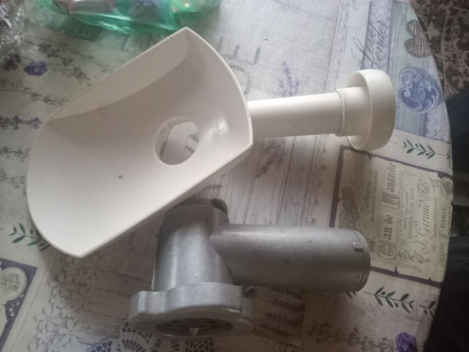 Машина поломалася ,а запчастини працюють.))