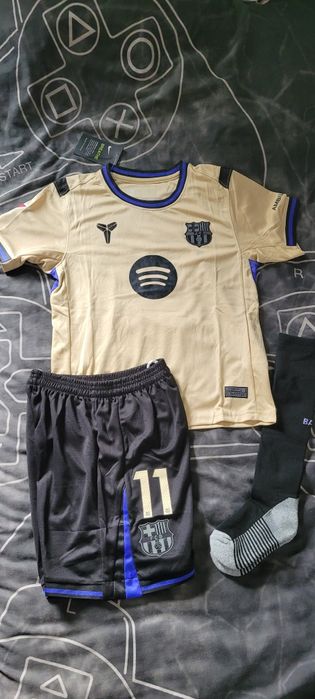 Strój komplet piłkarski Lamine Yamal nr 10 Nike koszulka  Barcelona