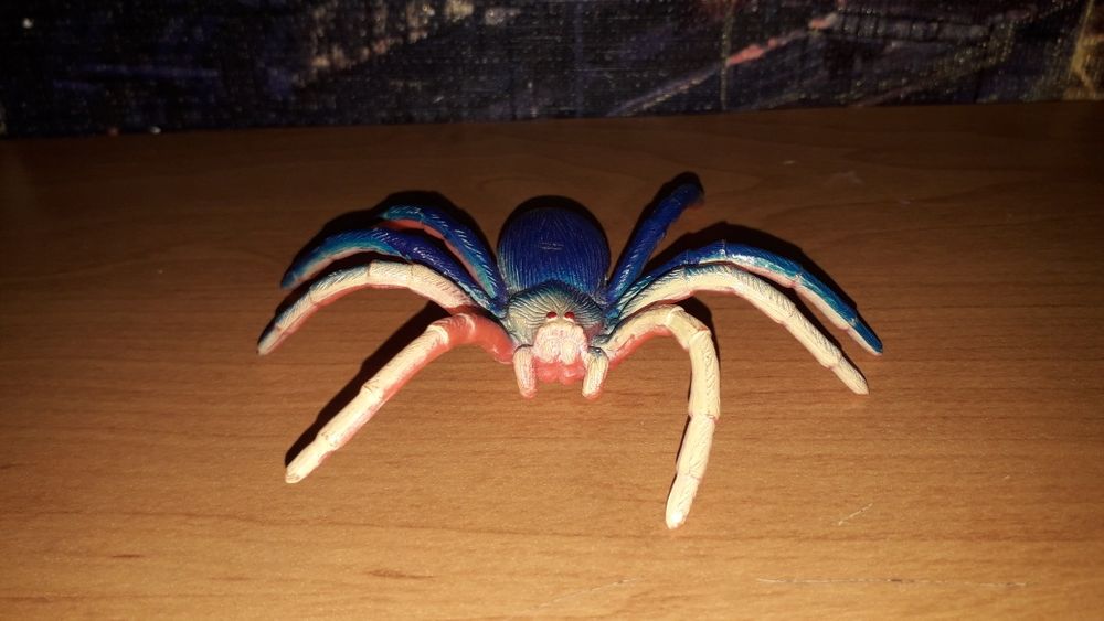 Игровые фигурки. Несекомые.