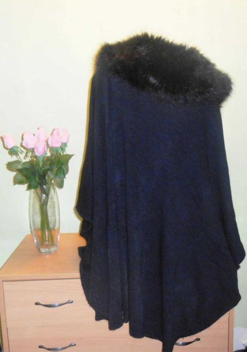 пончо накидка з хутром розмір універсальний