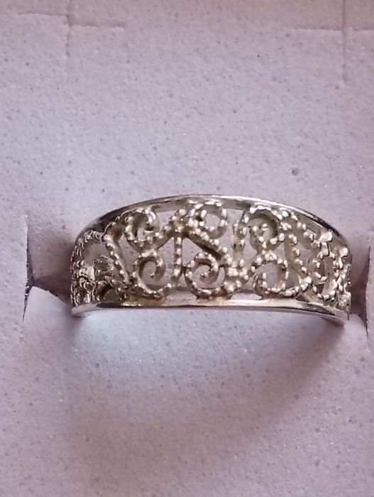 Pierścionek srebrny