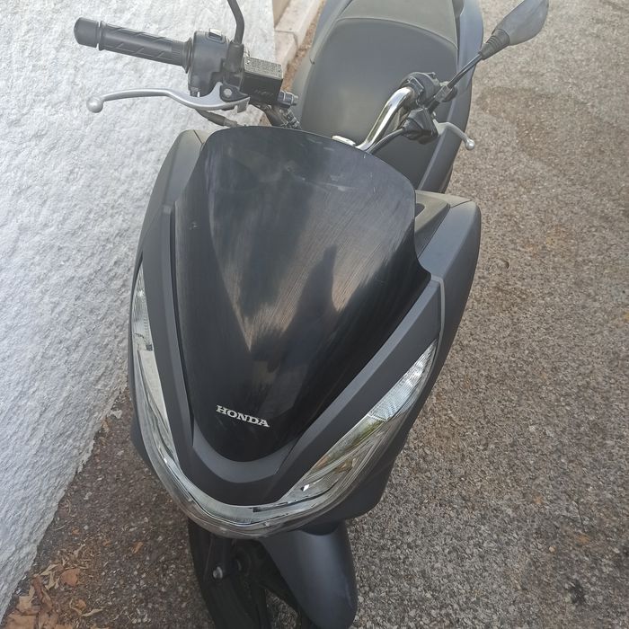 Honda PCX 125 – 2018 | Apenas 9.885 km