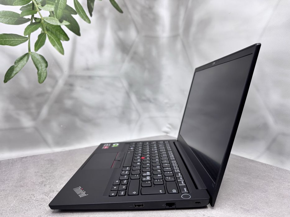 Ноутбук Lenovo ThinkPad E14 G3/Ryzen 5 5500U/8/NVMe 256 GB/14"/IPS