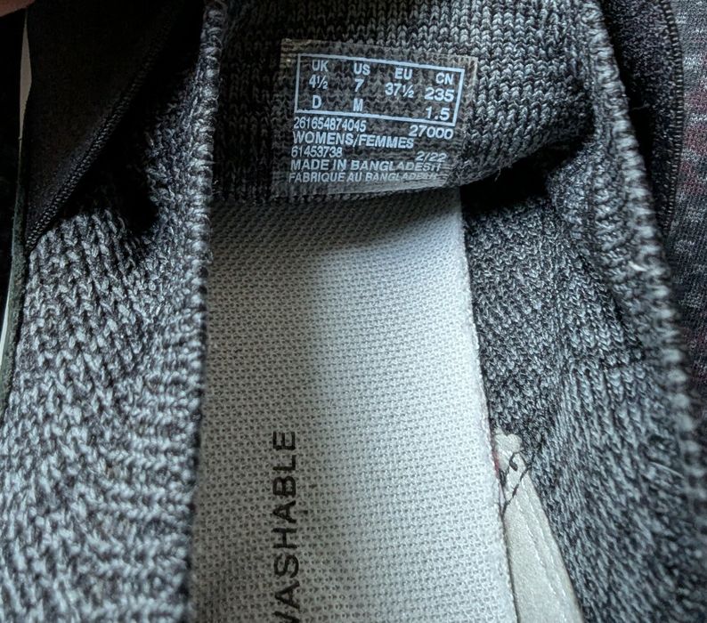 Жіночі кросівки - сліпони, від британського бренду Clarks.