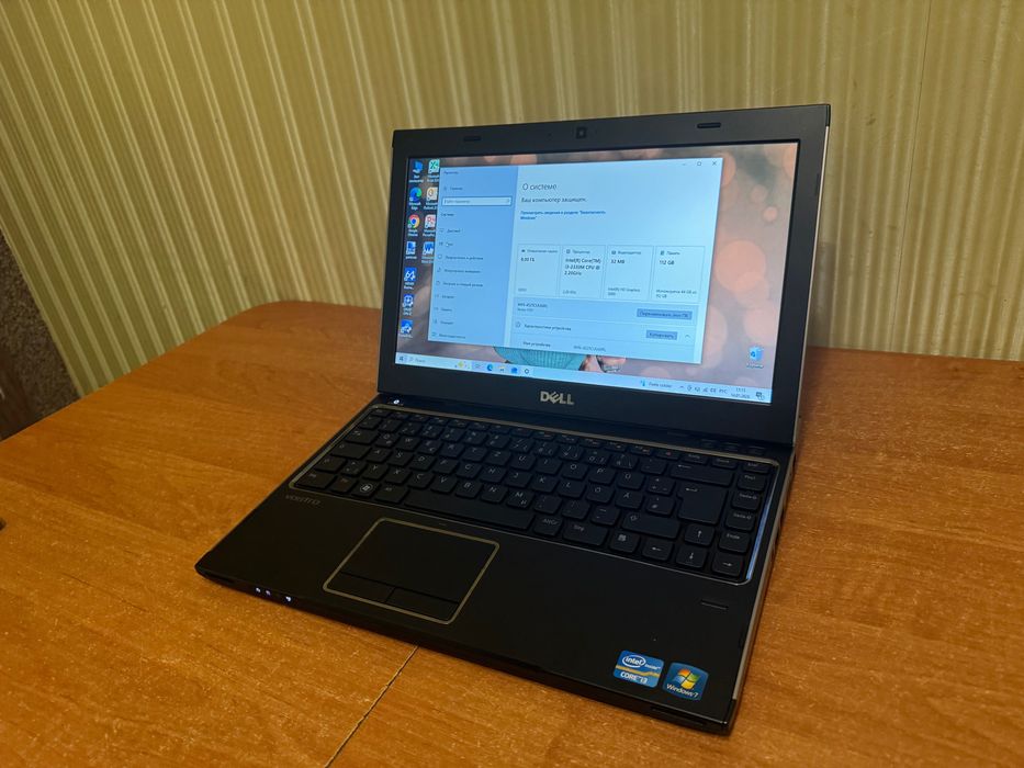 Ноутбук Dell Vostro V131 металевий