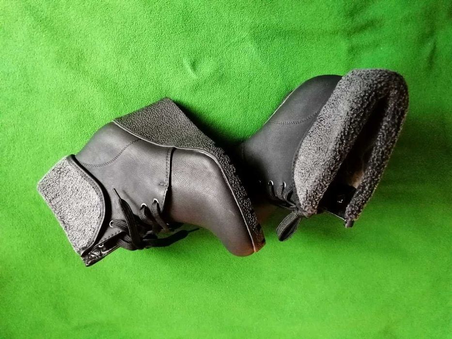 Жіночі демісезонні чоботи. Сапоги на танкетке. Розмір 38