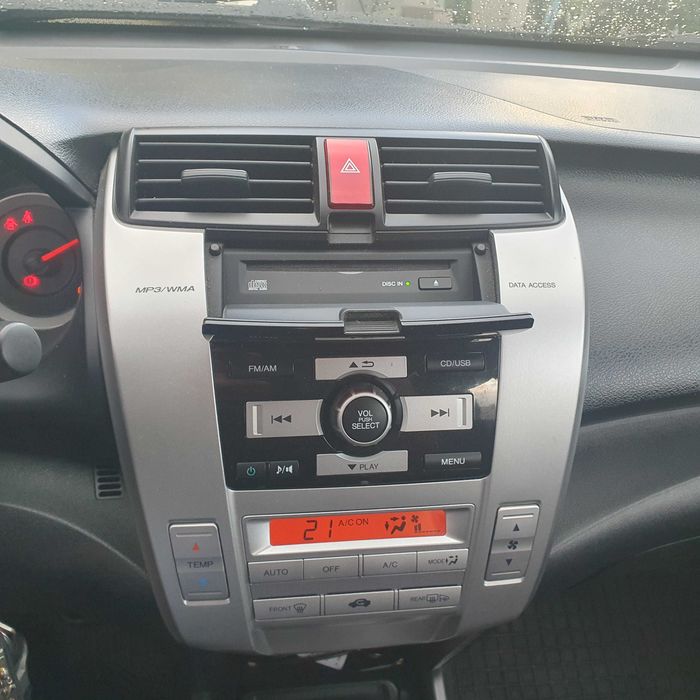 Honda City 1,4 Benzyna 2009, Salon PL