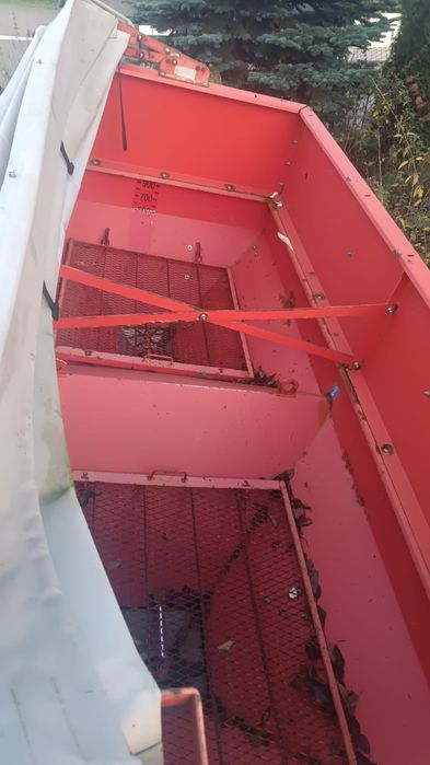 Rozsiewacz KUHN od właściciela !