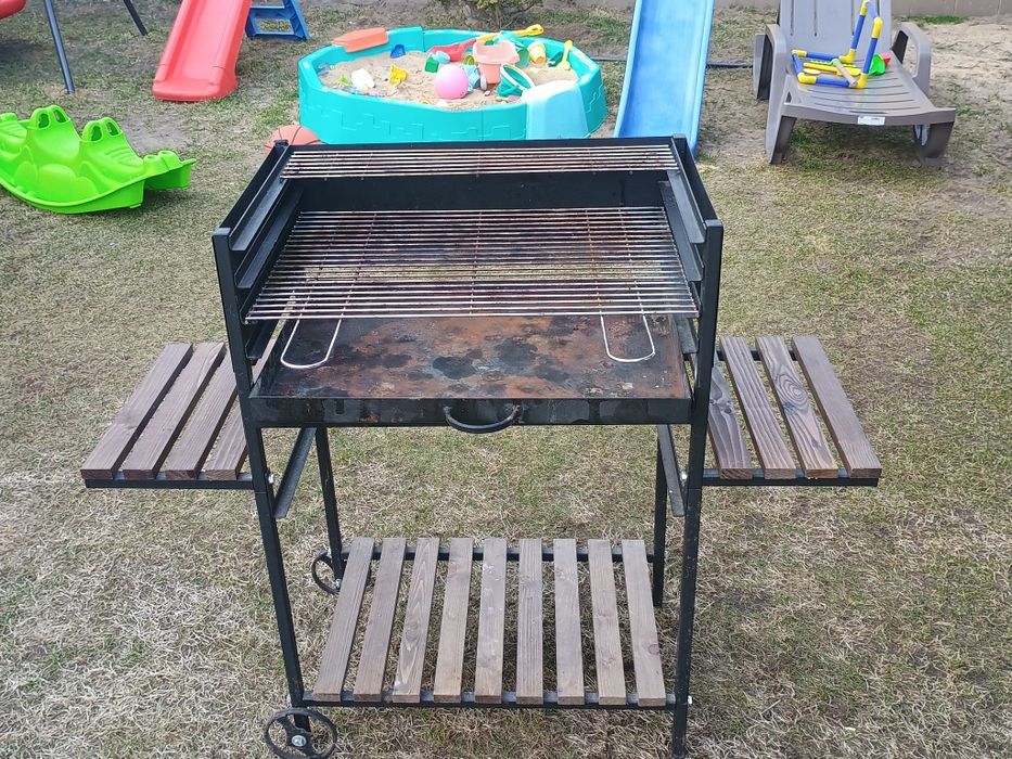 Grill węglowy duży solidny misa żeliwna