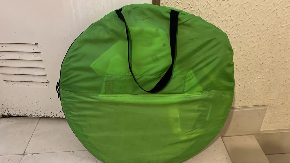 Abrigo solar quechua 110x105x145cm (AxLxP)