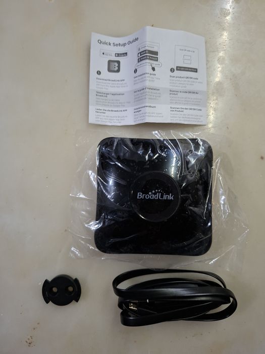 Comando Universal Inteligente IR/RF BroadLink RM4 Pro - Novo
