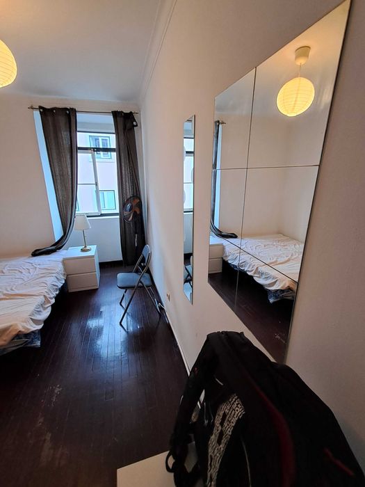 Quartos para CASAL. Tem terraços. Graça. CENTRO Lisboa.
