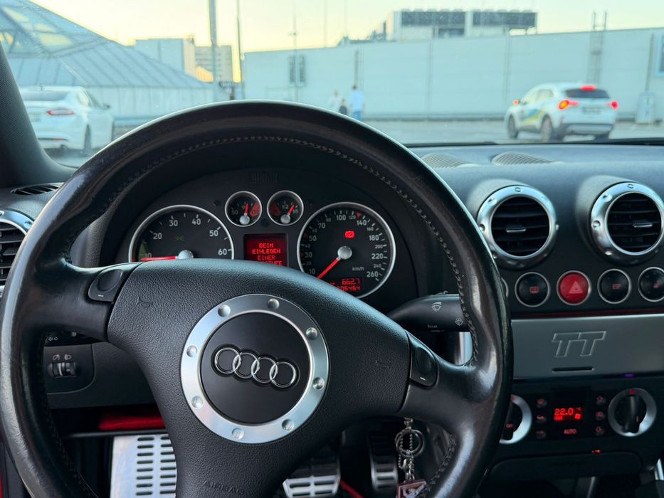 Продам автомобіль Audi TT
