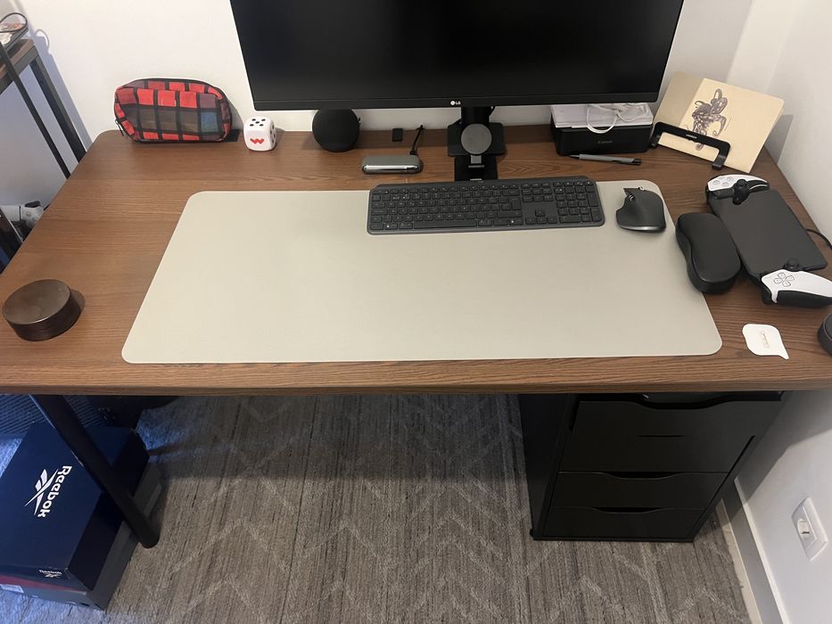 Secretaria ikea com gavetas