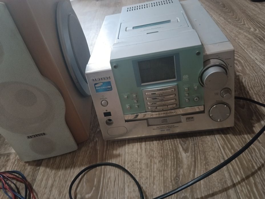 Музикальний центр Самсунг