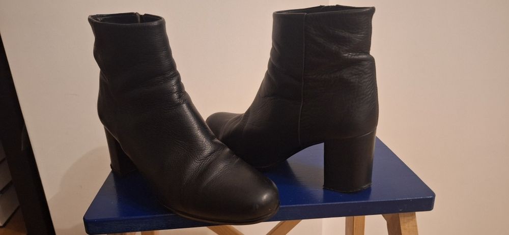 Skórzane botki UNISA, rozm  38