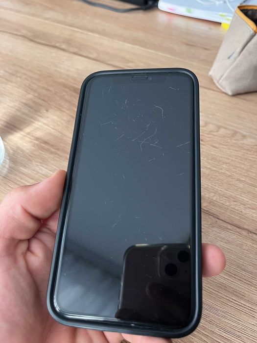 Iphone 11 Pro 64gb, Gold, stan dobry, stan baterii 100%