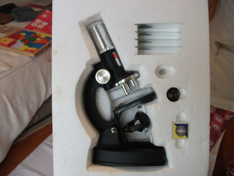 Bial DT 400 Microscope64169635671939122