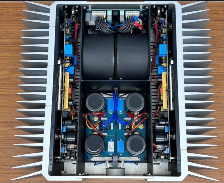 AUDIA FLIGHT 50 клас А підстлювач потужності