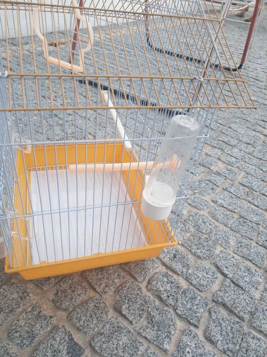 Gaiola para pássaro