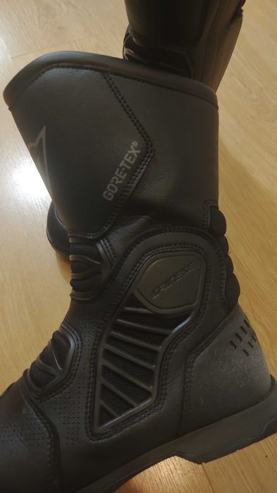 Par de Botas Dainese novas