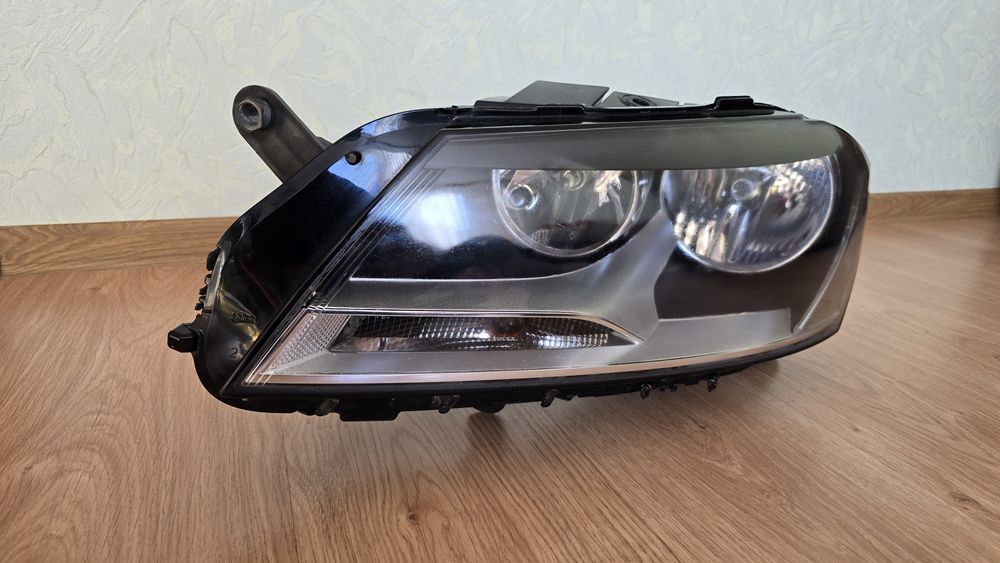 Фара передняя левая Volkswagen Passat b7 Европа. 3AB 941 005, 90003372