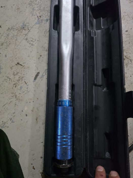 Klucz dynamometryczny Richmann C8211 1/2 cala 70-350 Nm z walizka