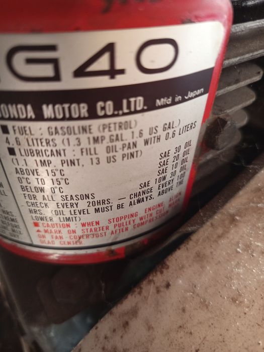 Traktorek ogrodowy honda dzik