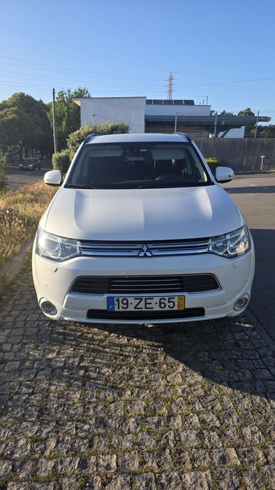 Mitsubishi outlander PHEV 2.0 híbrido plug-in  2014
