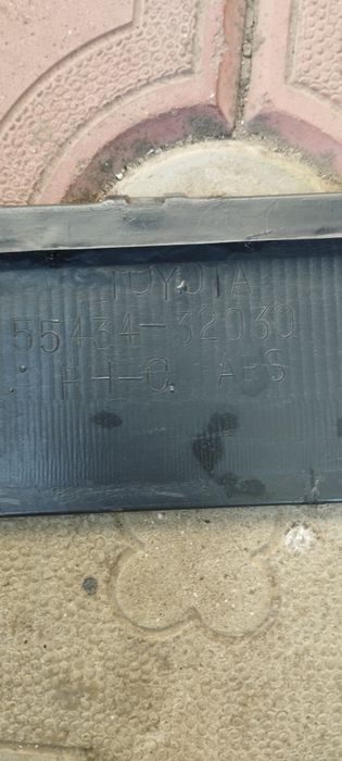 Бардачок Toyota camri 1988